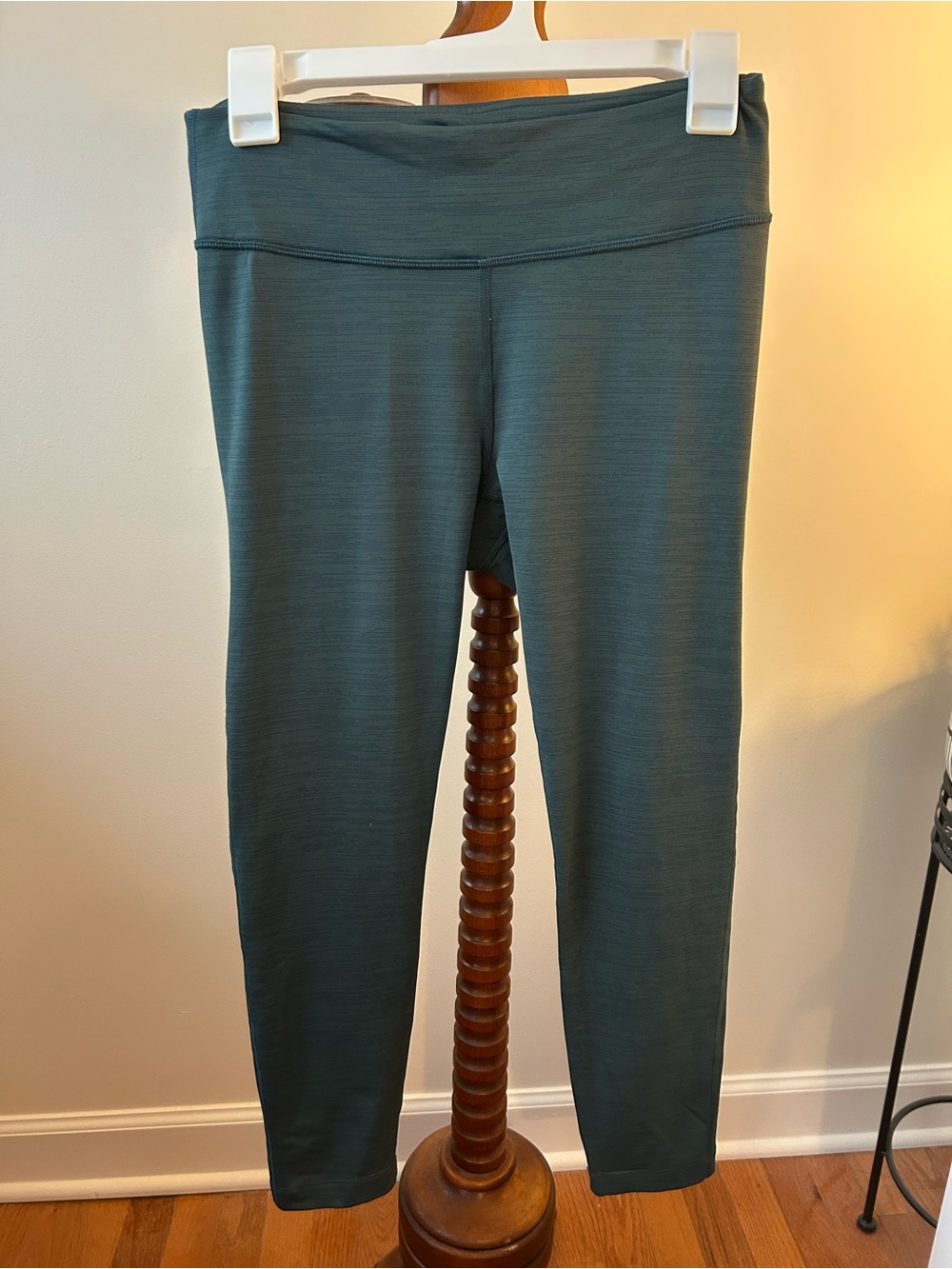 Outdoor Voices Ladies High-Waist Leggings in Teal Green